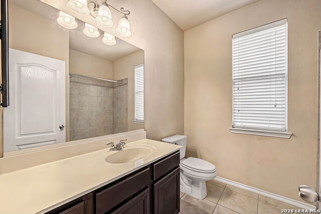 Listing photo id 33 for 918 Armour Dr