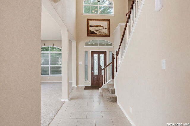 Listing photo id 2 for 918 Armour Dr