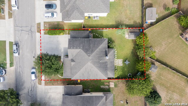 Listing photo id 39 for 918 Armour Dr