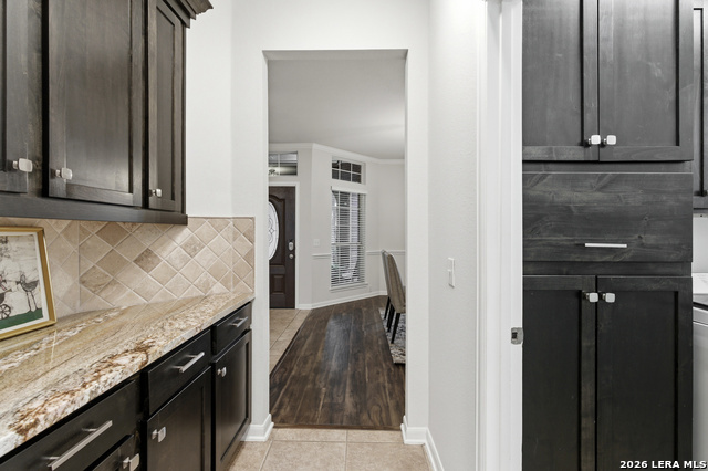 Image 20 of 51 For 922 Desert Blf