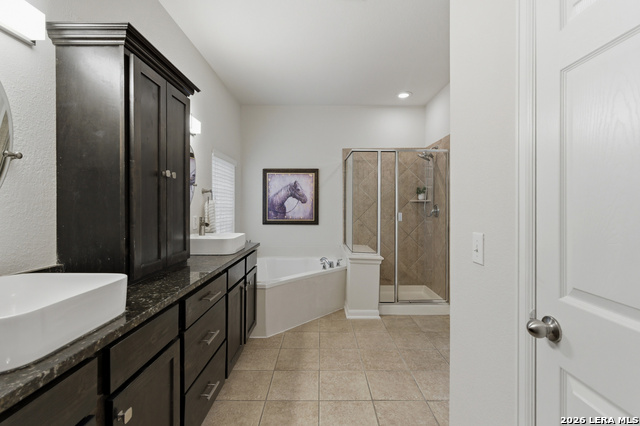 Image 29 of 51 For 922 Desert Blf