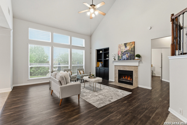 Image 3 of 51 For 922 Desert Blf