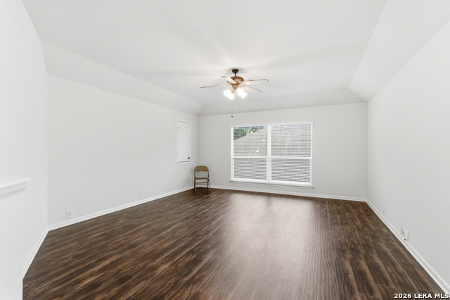 Image 35 of 51 For 922 Desert Blf