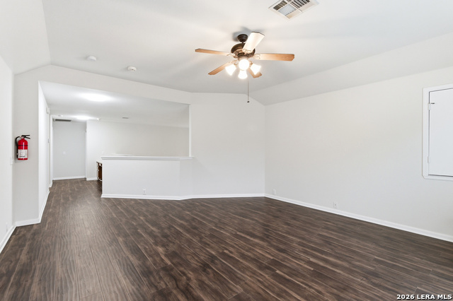 Image 36 of 51 For 922 Desert Blf