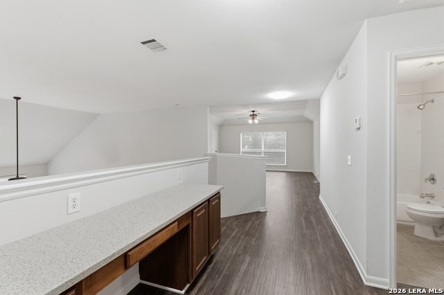 Image 37 of 51 For 922 Desert Blf