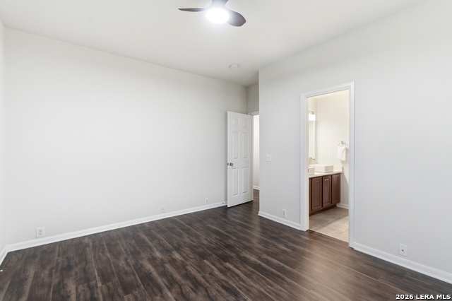 Image 39 of 51 For 922 Desert Blf