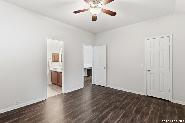 Image 42 of 51 For 922 Desert Blf