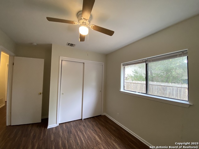 Image 18 of 24 For 7214 Rimwood St