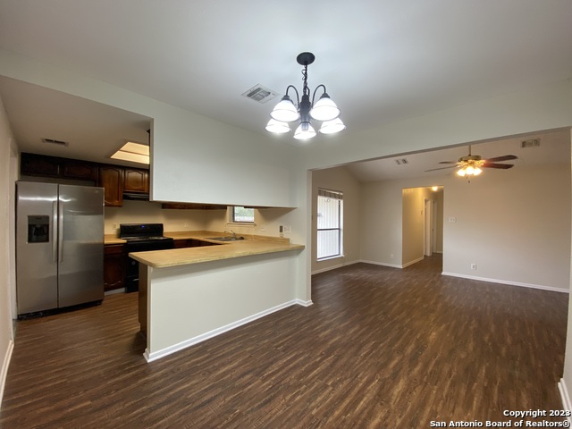 Image 7 of 24 For 7214 Rimwood St