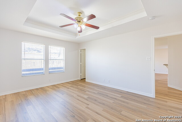 Listing photo id 15 for 228 Sophia Cir