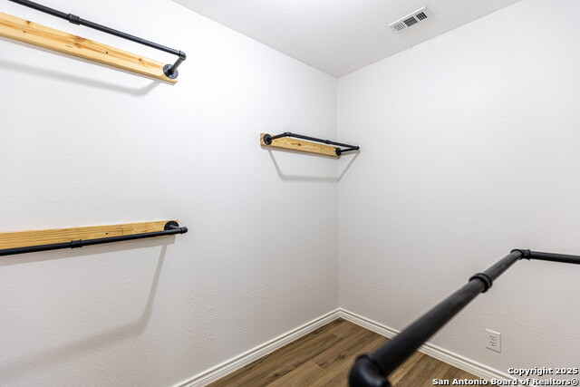 Listing photo id 17 for 228 Sophia Cir