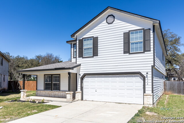 Listing photo id 0 for 228 Sophia Cir