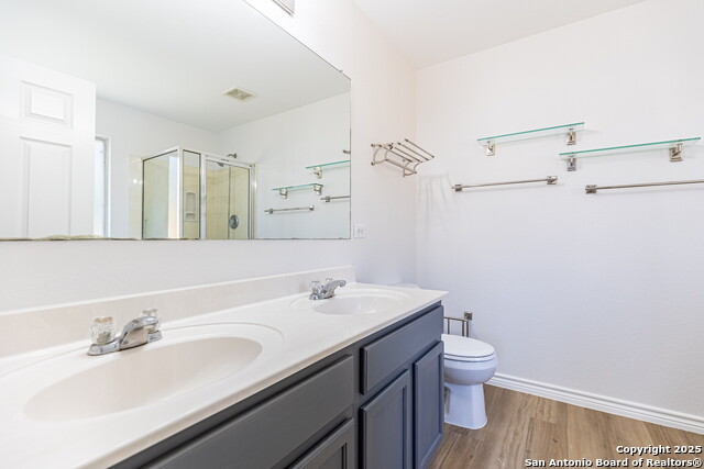 Listing photo id 18 for 228 Sophia Cir