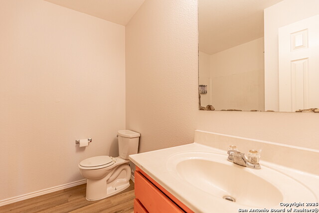 Listing photo id 25 for 228 Sophia Cir