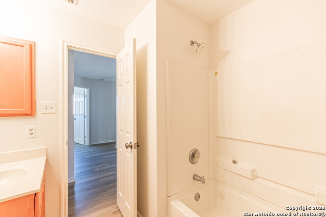 Listing photo id 26 for 228 Sophia Cir
