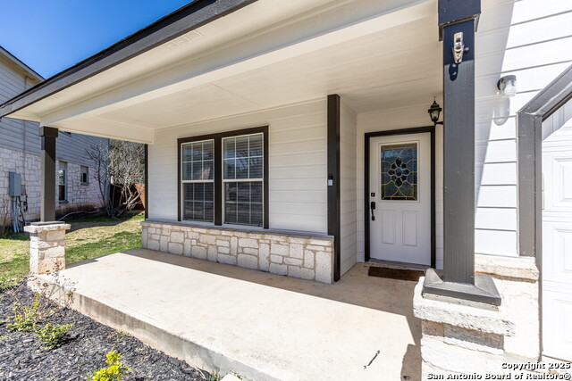 Listing photo id 1 for 228 Sophia Cir