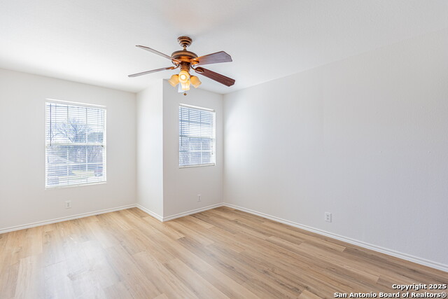 Listing photo id 33 for 228 Sophia Cir