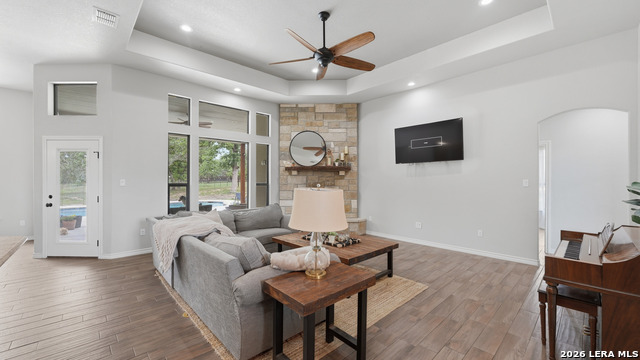 Image 10 of 66 For 129 Sendera Xing