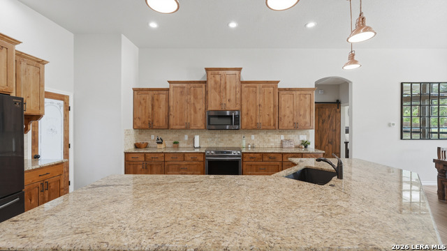 Image 14 of 66 For 129 Sendera Xing