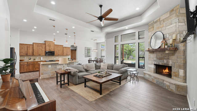 Image 7 of 66 For 129 Sendera Xing