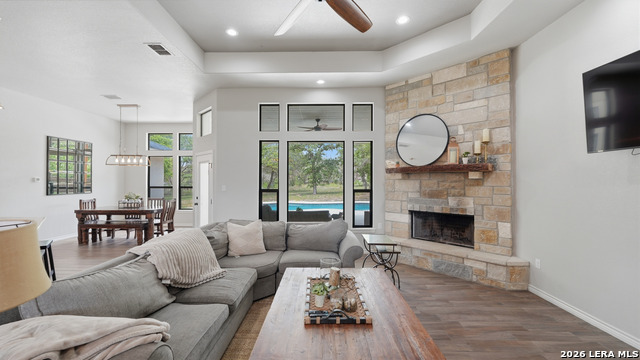 Image 8 of 66 For 129 Sendera Xing