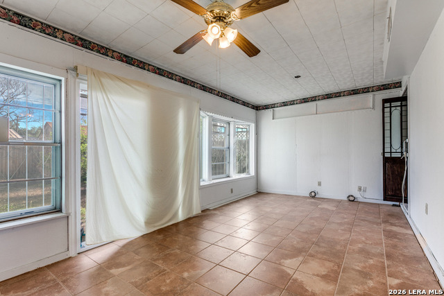 Image 10 of 16 For 1911 Beechaven Dr