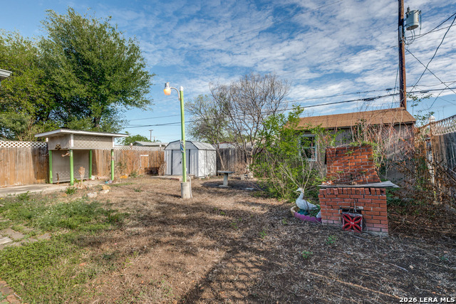 Image 15 of 16 For 1911 Beechaven Dr