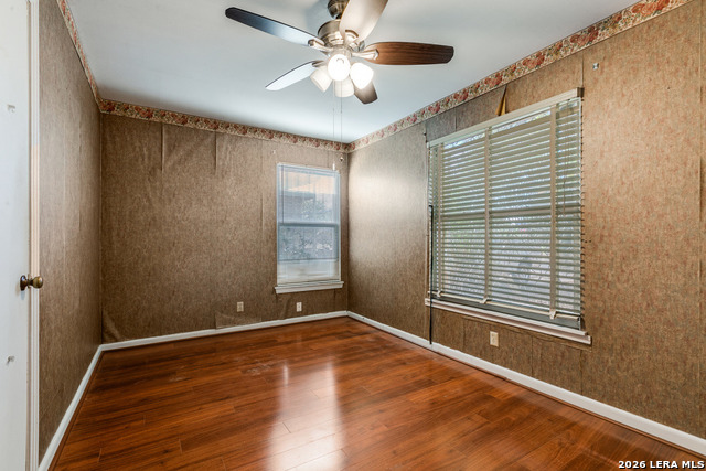 Image 7 of 16 For 1911 Beechaven Dr