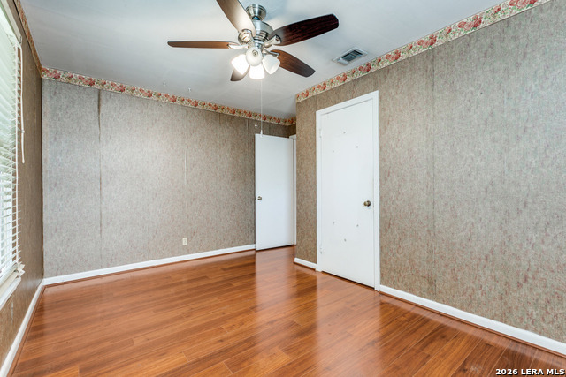 Image 8 of 16 For 1911 Beechaven Dr