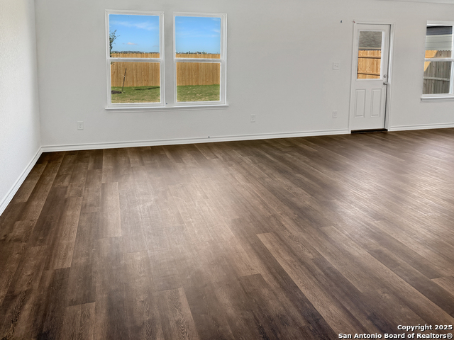 Image 11 of 16 For 832 Heartseed Ave