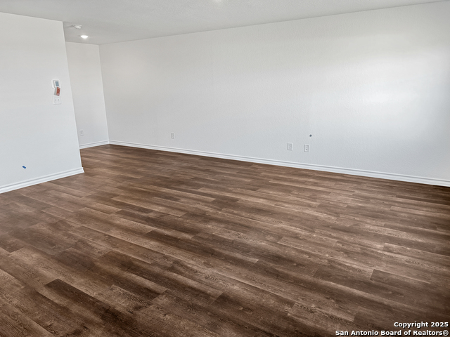 Image 7 of 16 For 832 Heartseed Ave