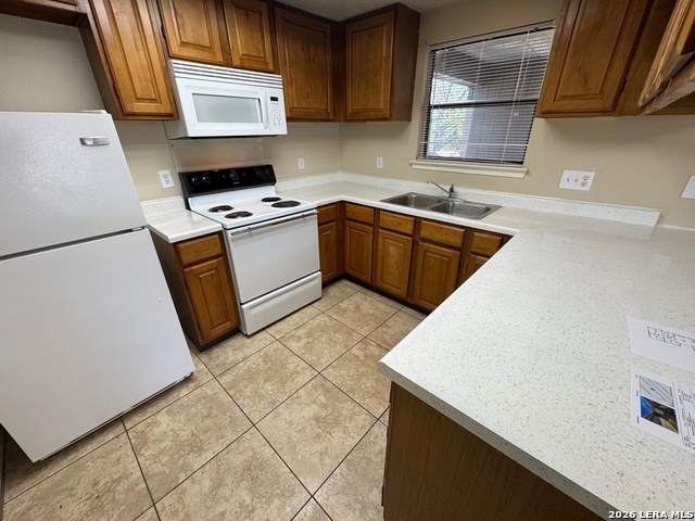 Image 9 of 16 For 7236 Rimwood