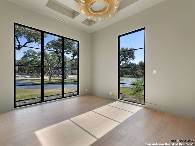 Image 32 of 62 For 116 Whittingham Rd