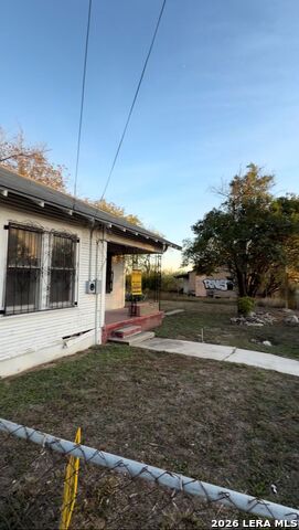 Image 6 of 8 For 1718 Walters N