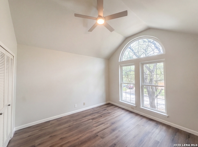 Image 13 of 27 For 15626 Dove Meadow St