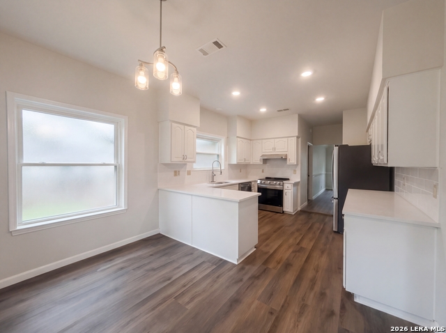 Image 2 of 27 For 15626 Dove Meadow St