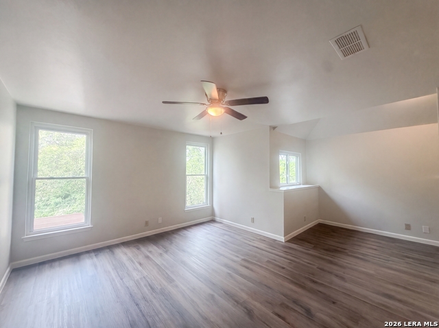 Image 20 of 27 For 15626 Dove Meadow St