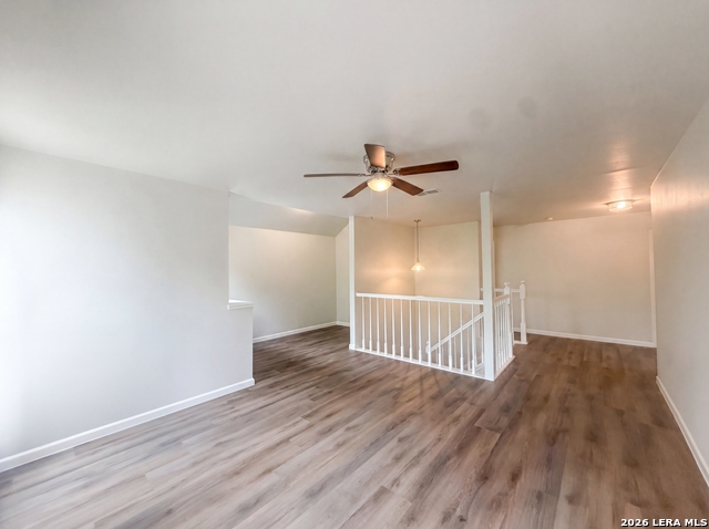 Image 21 of 27 For 15626 Dove Meadow St