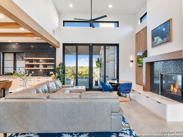 Image 10 of 62 For 10803 Nina Ridge