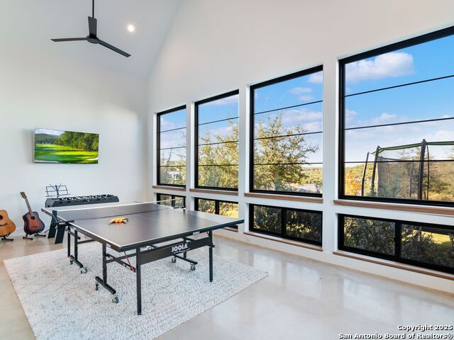 Image 24 of 62 For 10803 Nina Ridge