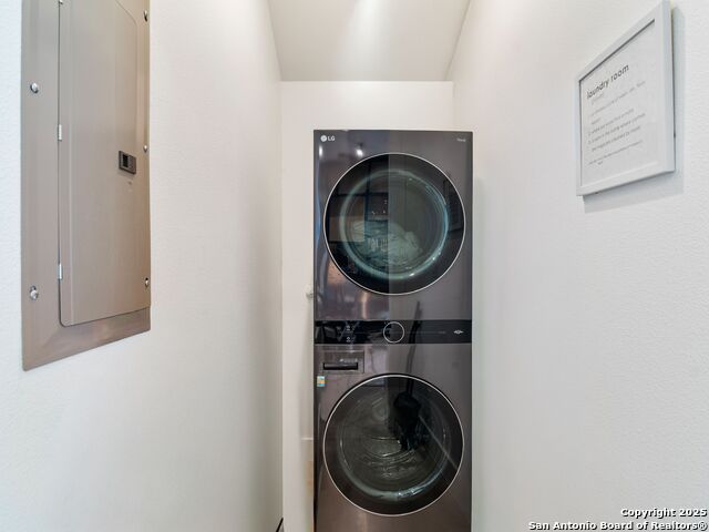 Image 32 of 62 For 10803 Nina Ridge