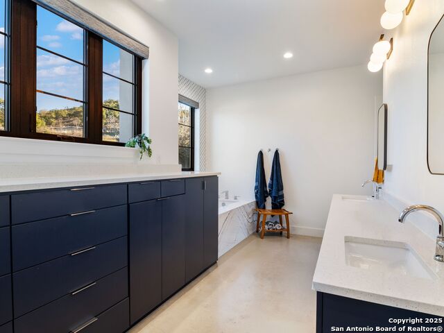 Image 41 of 62 For 10803 Nina Ridge