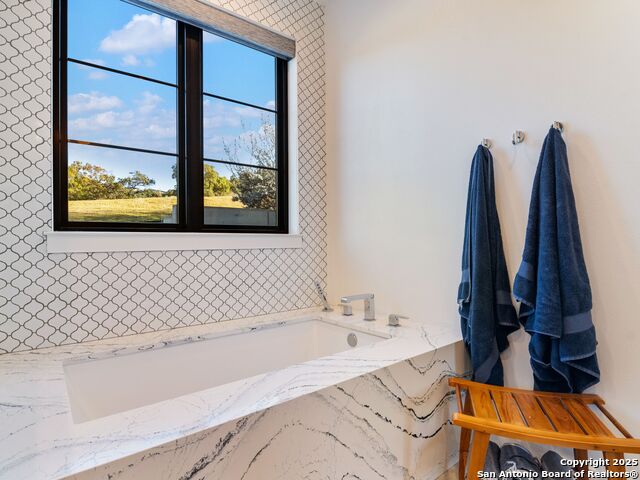 Image 42 of 62 For 10803 Nina Ridge