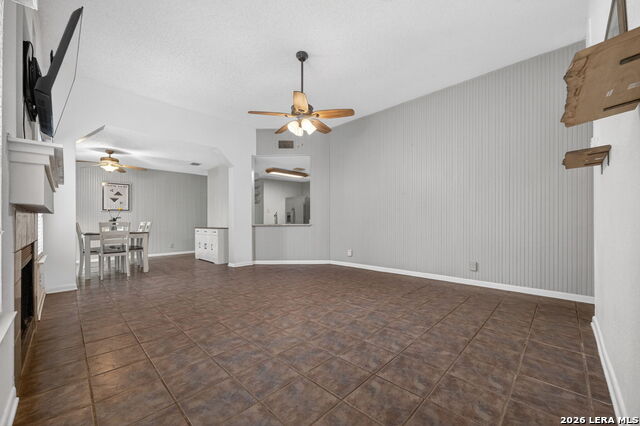 Image 6 of 23 For 11736 Spring Ridge Dr