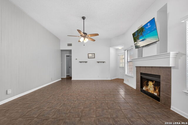 Image 7 of 23 For 11736 Spring Ridge Dr