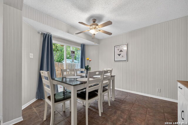 Image 8 of 23 For 11736 Spring Ridge Dr