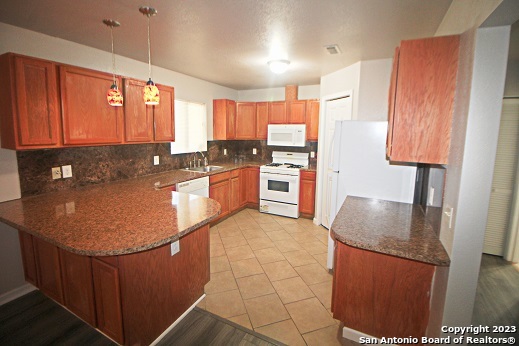 Image 4 of 12 For 819 Zachry Dr