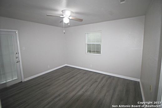 Image 8 of 12 For 819 Zachry Dr