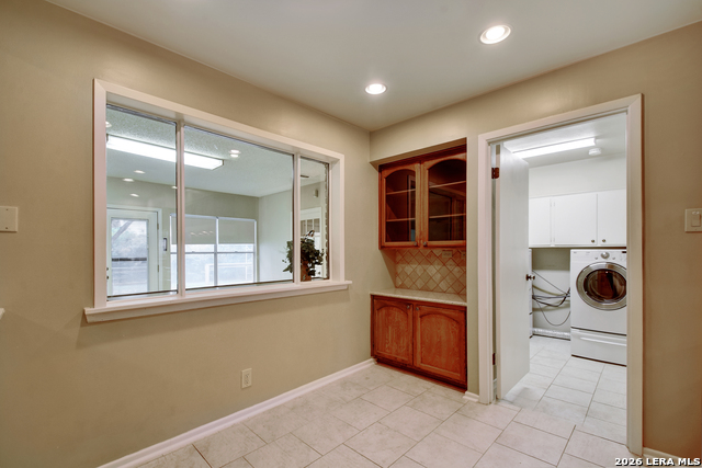 Image 10 of 31 For 2206 Blueberry Hill St