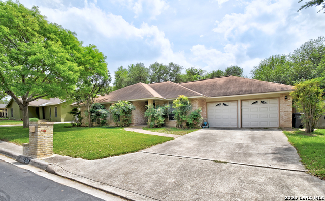 Image 2 of 31 For 2206 Blueberry Hill St